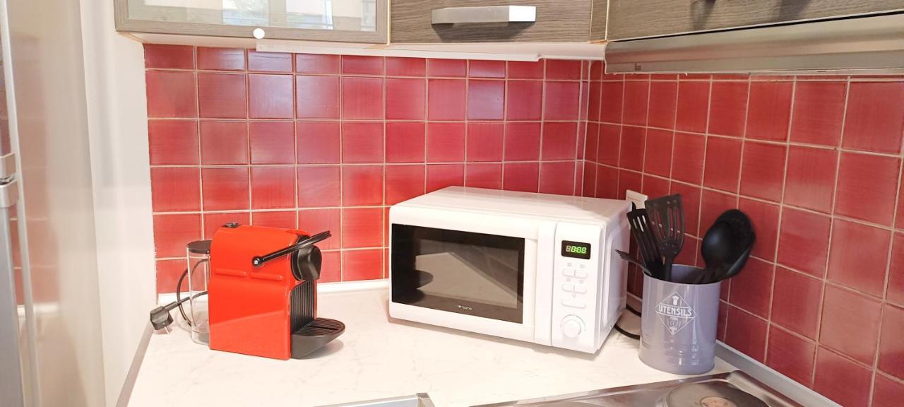 Apartamento Filoxenia House Marousi -Private Parking- Atenas Exterior foto